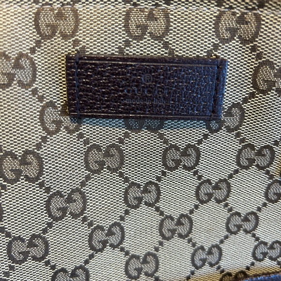 Authentic Gucci Diaper Bag with dustbag - Picture 2 of 8